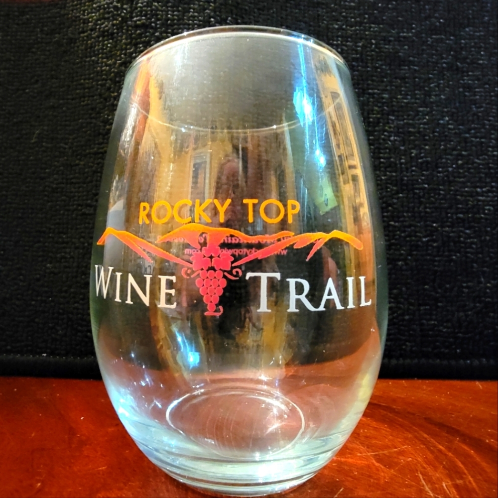 Vintage Smokey Mountains, TN, Rocky Top Wine Trail wine glass